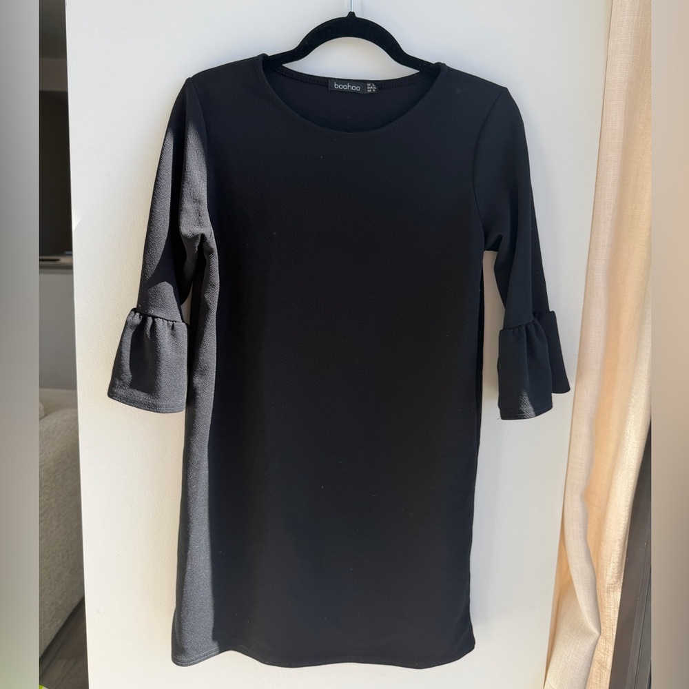 Boohoo Quarter Sleeve Black Dress